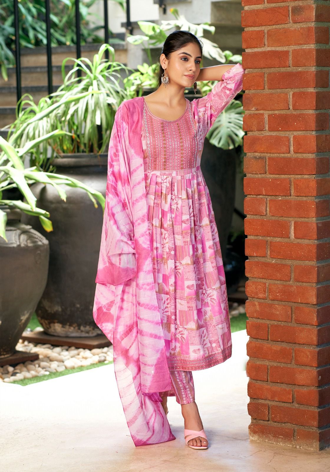 Sara Vol 8 By Mystic 9 Rayon Printed Kurti With Bottom Dupatta Wholesale Market In Surat
